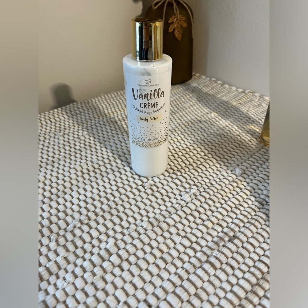 Bath and body works nwt vanilla cream body lotion